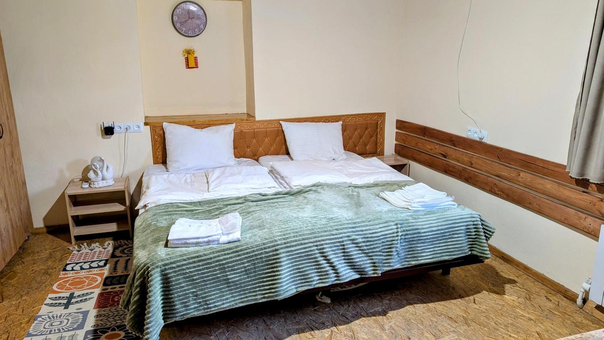 Eleven - 11 Hotel Yeghegnadzor Eksteriør billede